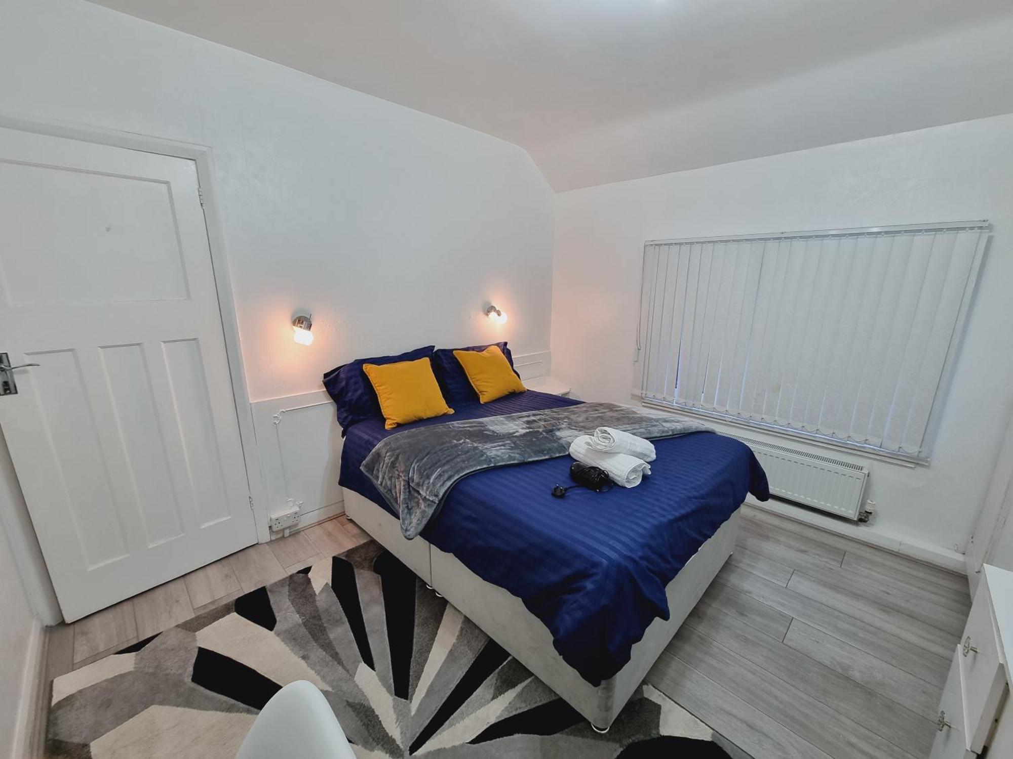Luxury Double Bed With Private Bathroom, Netflix, Work Space And Wifi Leeds  Eksteriør bilde